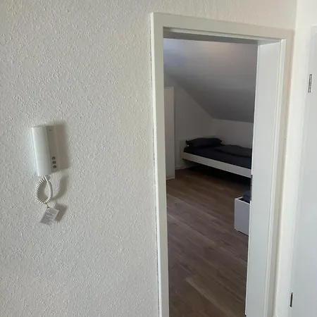 Naehe Alzey Mit Parkplatz Und 3 Schlafzimmer Fuer 7 Personen