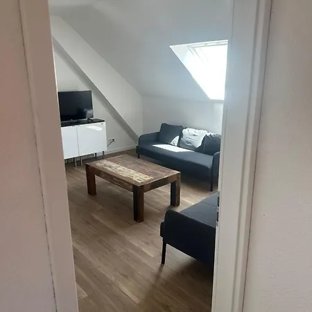 Naehe Alzey Mit Parkplatz Und 3 Schlafzimmer Fuer 7 Personen Apartman Armsheim
