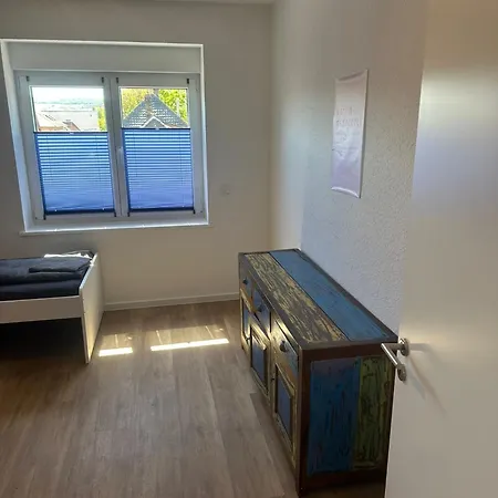 Naehe Alzey Mit Parkplatz Und 3 Schlafzimmer Fuer 7 Personen Apartman *