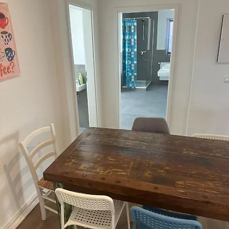 アパート Naehe Alzey Mit Parkplatz Und 3 Schlafzimmer Fuer 7 Personen *