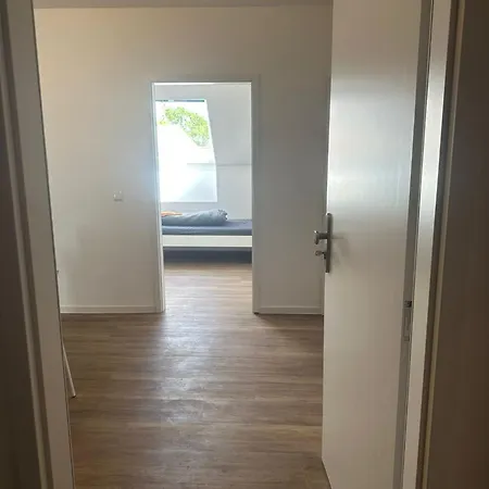 Naehe Alzey Mit Parkplatz Und 3 Schlafzimmer Fuer 7 Personen Apartman Armsheim