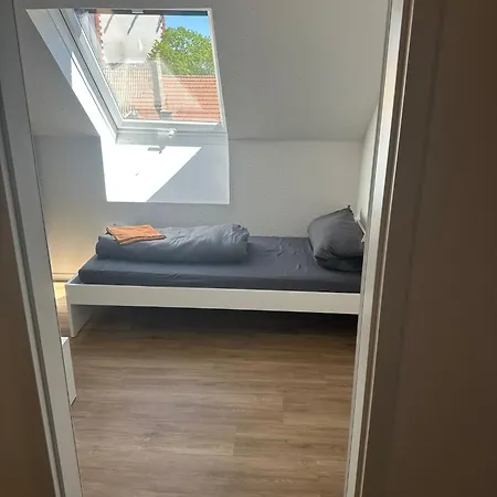 Naehe Alzey Mit Parkplatz Und 3 Schlafzimmer Fuer 7 Personen *